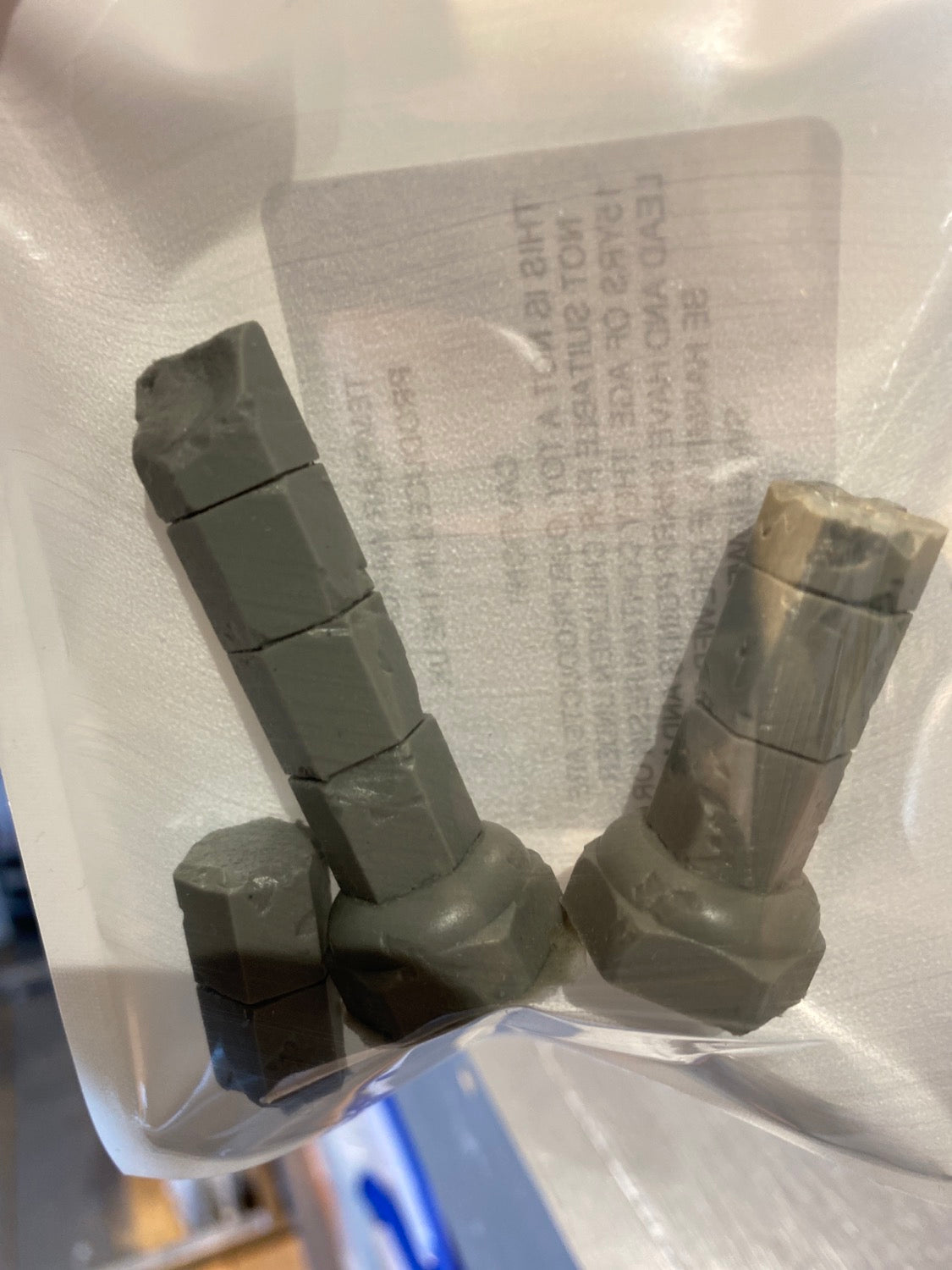 TW-1504 15mm 6 Ruined Stone Columns image 1