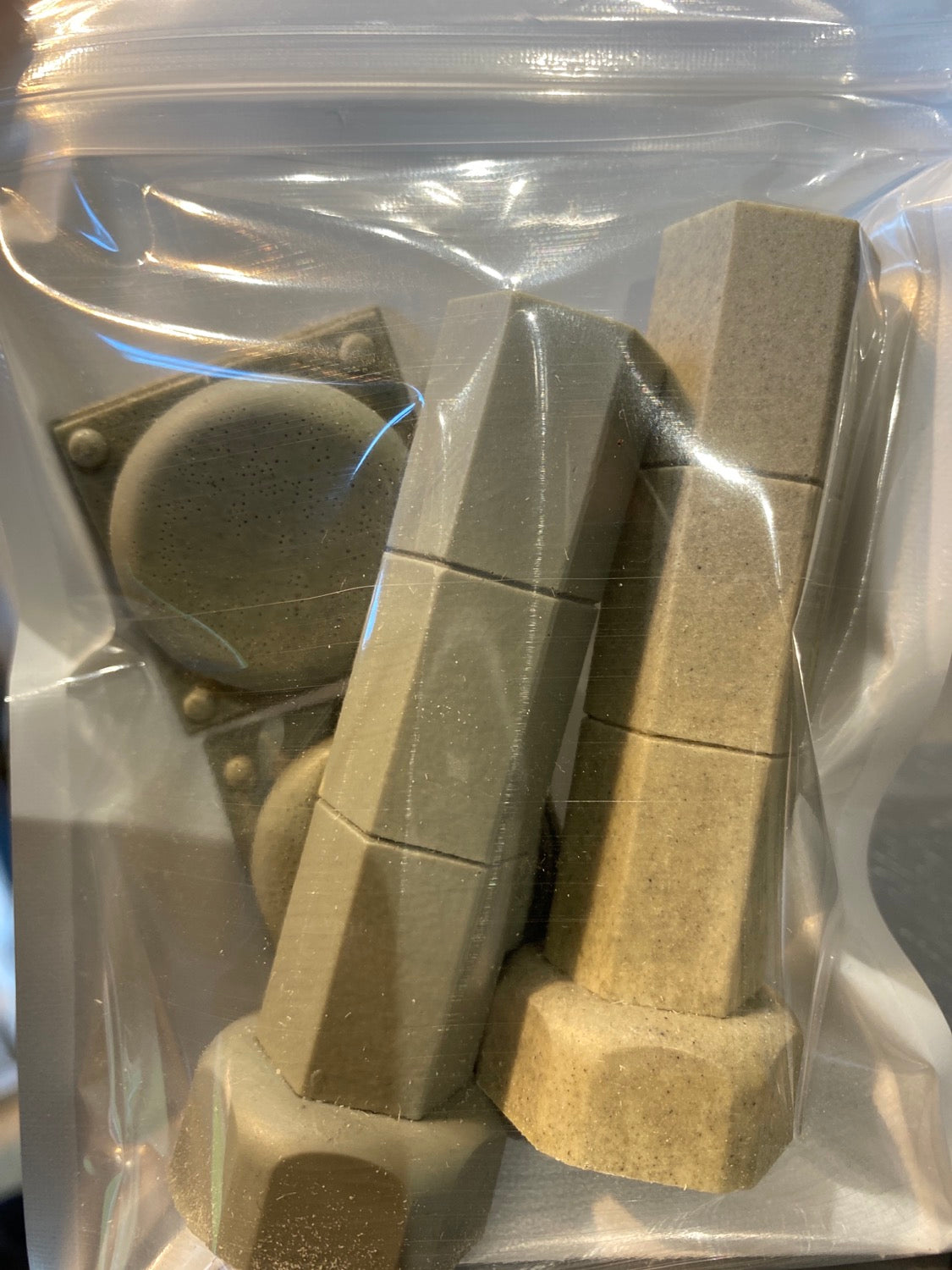 TW-H010 LARGE STONE COLUMNS image 0