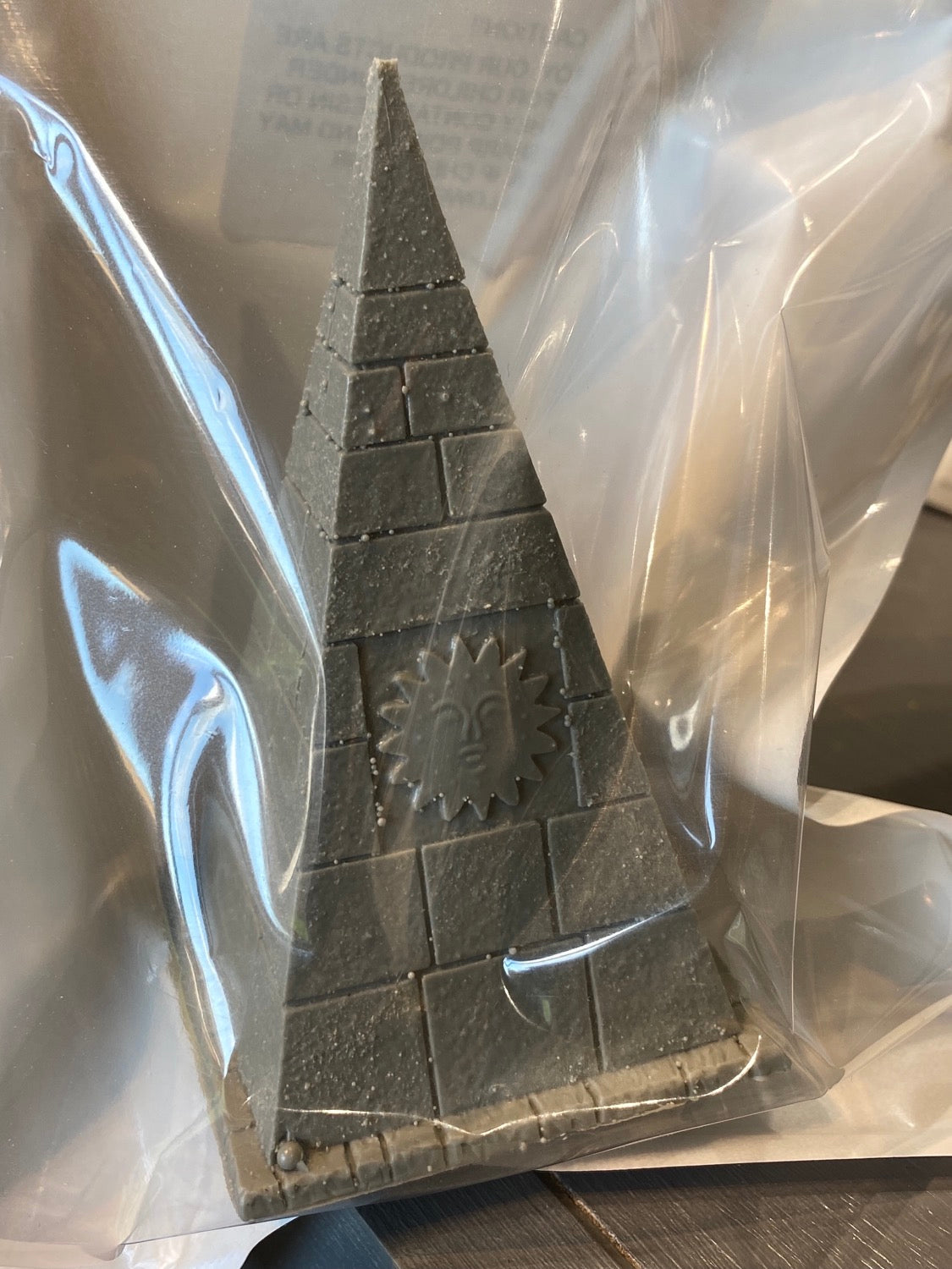 TW-H017 DETAILED STONE OBELISK image 1