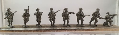 SCW01 MOROCCAN REGULARS IN TURBAN image 0