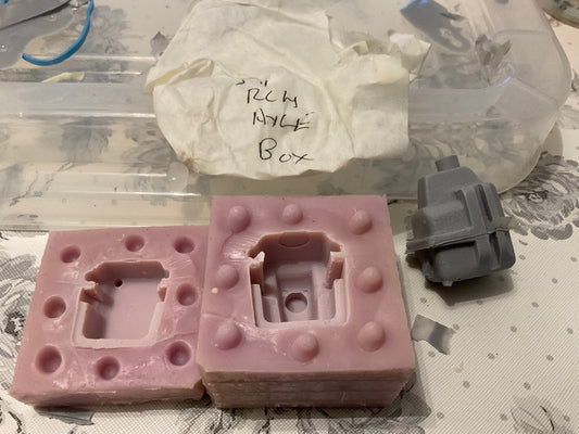 AP-5-0026 RCH Axle Box with Pin image 0