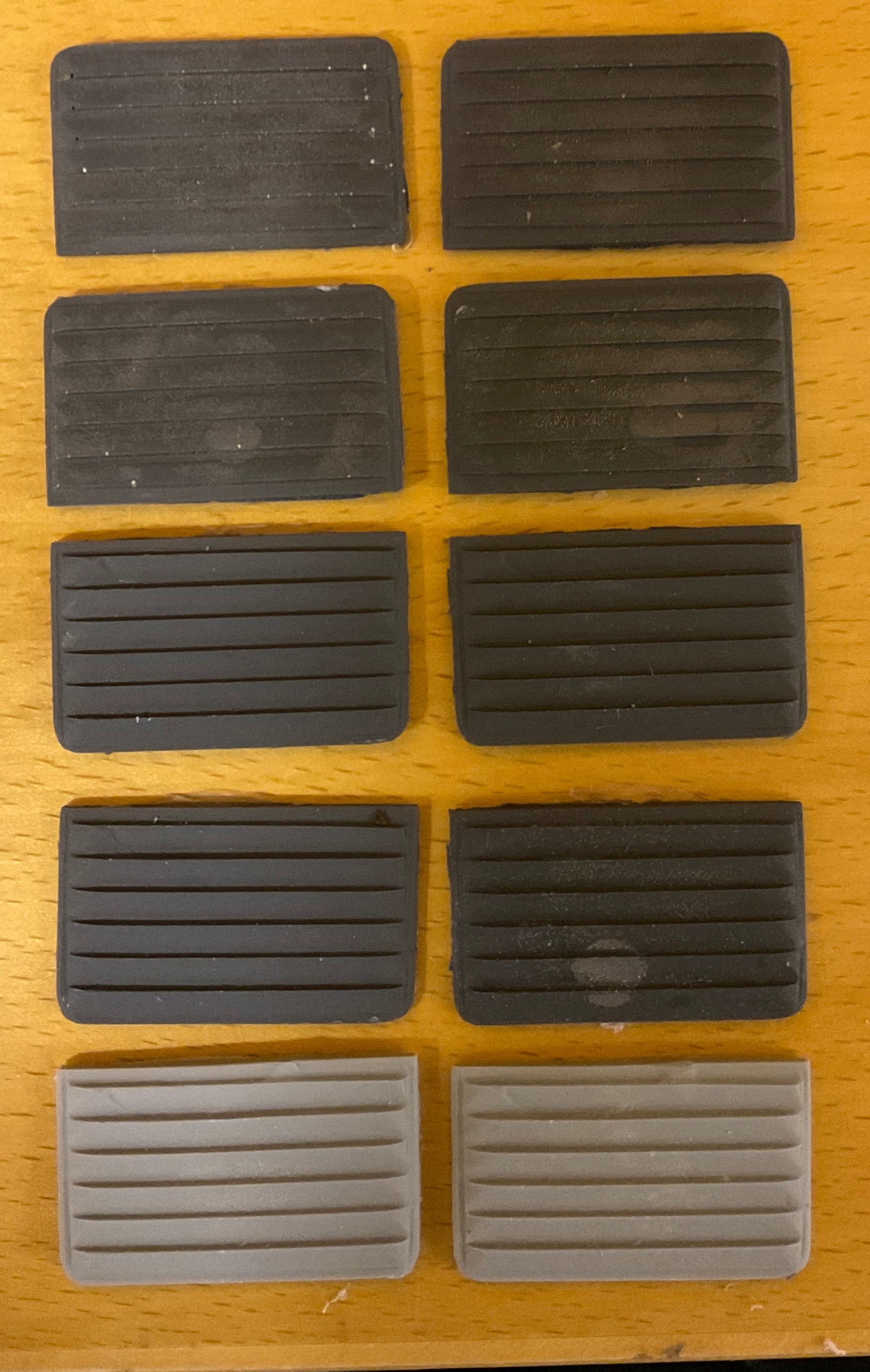 AP-7.25-0008 Class 08 Battery Box Vent image 1