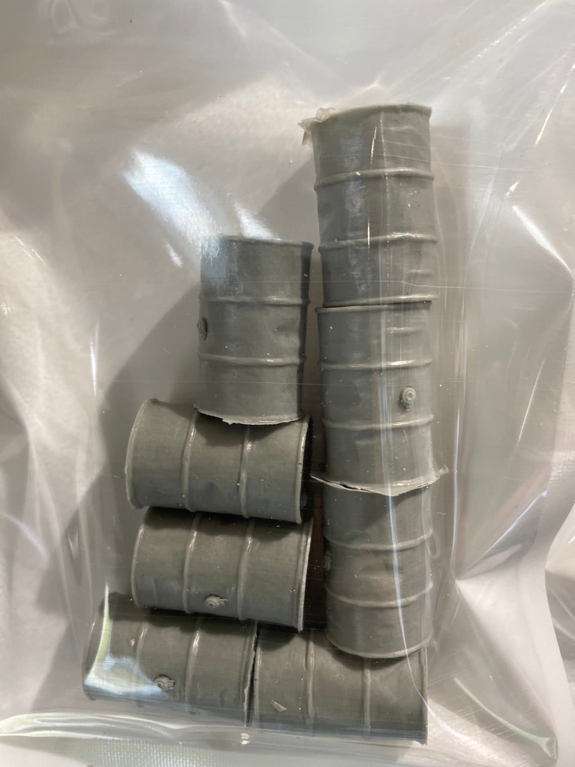 TW-H22 Set of 8 Oil Barrels image 1